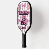 先生・バイ・デイ、ピクレバラー・バイ・ナイトパーソナライズされた ピックルボールラケット (左)