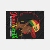 先祖を思い出す Juneteenth ナチュラルヘア B フリースブランケット (正面(横))