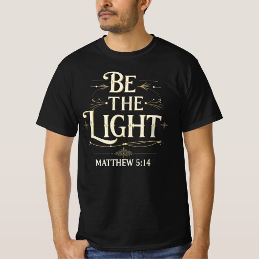 "光あれ" マタイによる福音書 5:14 クリスチャン クリスマス Tシャツ (正面)
