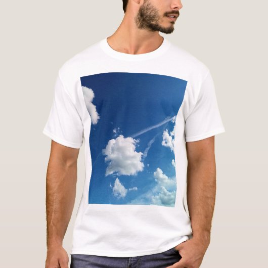 光の中の雲 Tシャツ (正面)