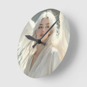 光の守護者 – シルバードーンの天使 ラウンド壁時計 (傾斜)