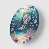 光るクラゲの水中シーン ラウンド壁時計 (傾斜)