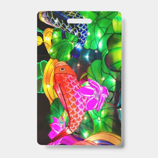 光るコイ バッジ (正面)