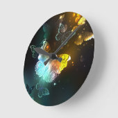 光る蝶と蝶 ラウンド壁時計 (傾斜)