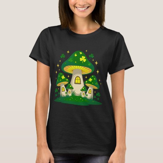 光る魔法のキノコの村 Tシャツ (正面)