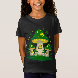 光る魔法のキノコの村 Tシャツ