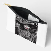 "光学錯覚シック – はっきりしたコスメストライプのティックバッグ アクセサリーポーチ (見開き)