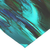 光沢が青からシアノ、赤みを帯びた斑点に染まる ロングテーブルランナー (コーナー)