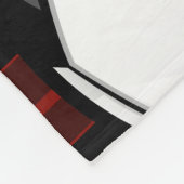 光沢のあるサッカーボールの赤 フリースブランケット (角)