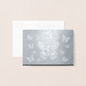 光沢のあるシルバーグレーと黒の水色の蛾 箔カード (封筒付き正面)