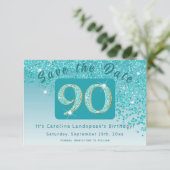 光沢のあるティール(緑がかった色)ブルーグリッター90誕生日 セーブザデート (スタンド正面)