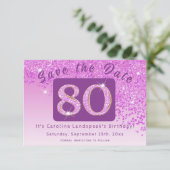 光沢のあるピンクグリッター(80誕生日) セーブザデート (スタンド正面)