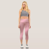 光沢のあるピンク カプリレギンス (正面)