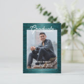 光沢のある濃い青の緑の卒業発表 ポストカード (スタンド正面)