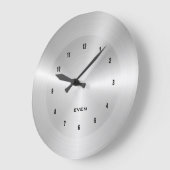 光沢のある磨かれたメタリックシルバーの背景 ラージ壁時計 (傾斜)