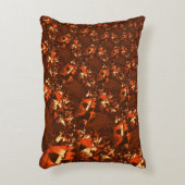 光沢のある茶色がかったサンゴとエンボス アクセントクッション (正面(垂直))