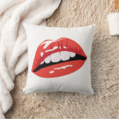 光沢のある赤い唇 クッション (ブランケット)