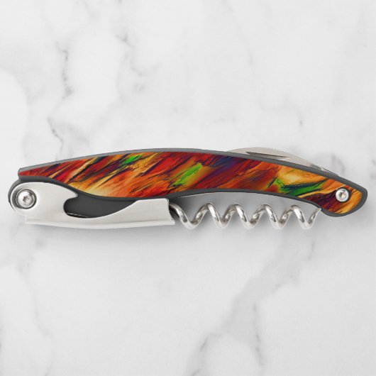 光沢は赤からオレンジまで、小さな緑に染まった ソムリエナイフ (正面)