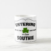 入るSouthie コーヒーマグカップ (中央)