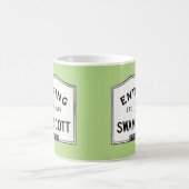 入るSwampscott コーヒーマグカップ (中央)