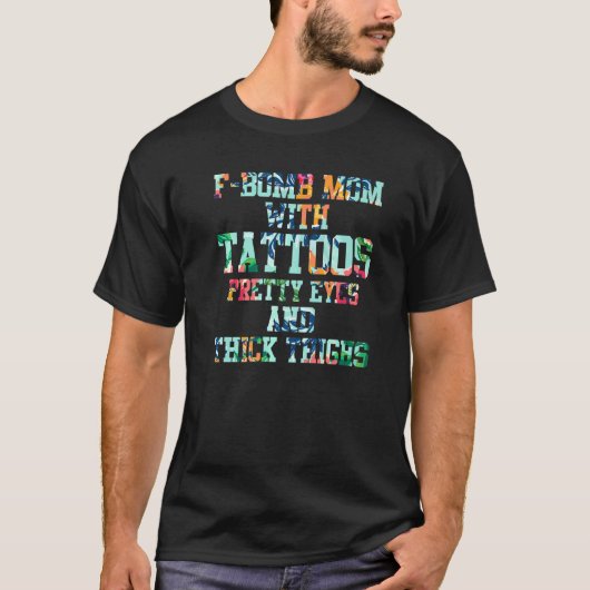 入れ墨の目と厚いかわいらし歯を持つ爆弾ママ Tシャツ (正面)