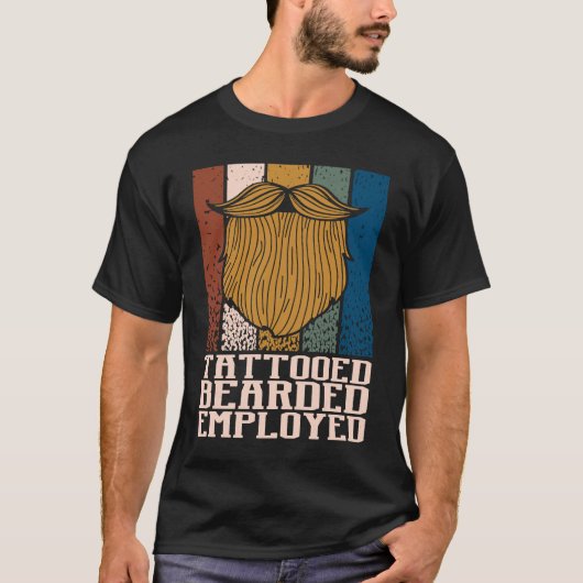 入れ墨の髭を使った雇用されたひげユーモアの口ひげ Tシャツ (正面)