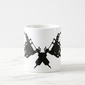 入れ墨銃のコーヒー・マグ コーヒーマグカップ