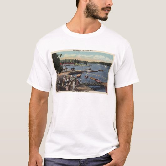 入江を浸すボートの着陸の眺め Tシャツ (正面)