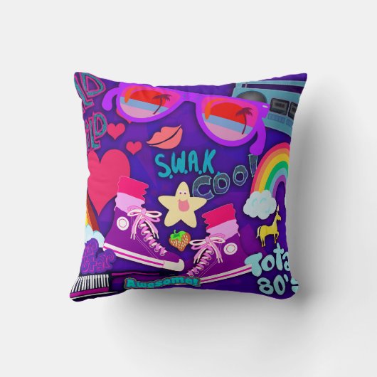 全く八十年代の紫色のコラージュ クッション (裏面)