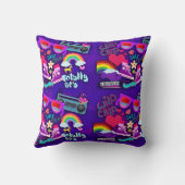 全く八十年代の紫色のコラージュ クッション (裏面)