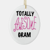 全く素晴らしいグラムのピンクのTシャツおよびギフト セラミックオーナメント (右)