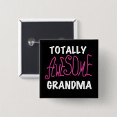 全く素晴らしい祖母のピンクのTシャツおよびギフト 缶バッジ (正面&裏面)