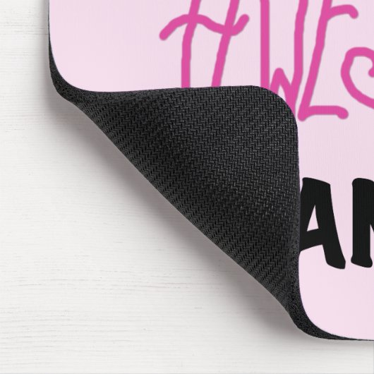 全く素晴らしい祖母-ピンクのTシャツおよびギフト マウスパッド (コーナー)