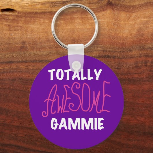 全く素晴らしいGammieのピンクのTシャツおよびギフト キーホルダー (正面)