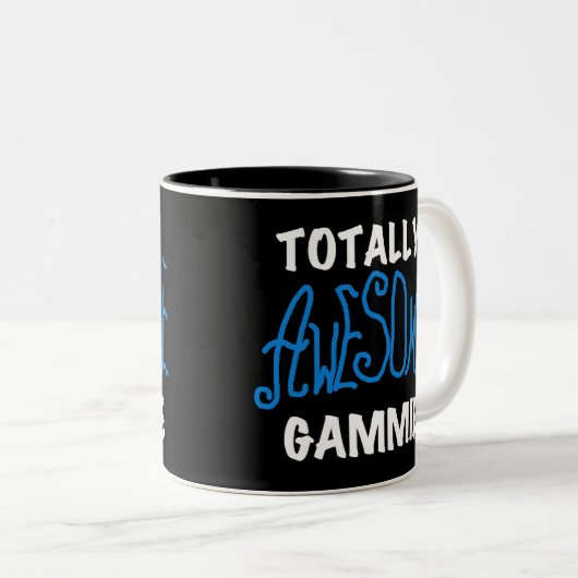 全く素晴らしいGammieの青いTシャツおよびギフト ツートーンマグカップ (正面右)