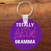 全く素晴らしいGrammaのピンクのTシャツのギフト キーホルダー (正面)