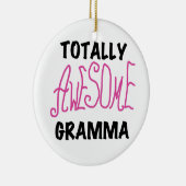 全く素晴らしいGrammaのピンクのTシャツのギフト セラミックオーナメント (右)