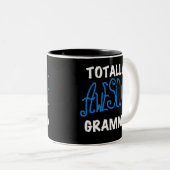 全く素晴らしいGrammaの青いTシャツおよびギフト ツートーンマグカップ (正面右)