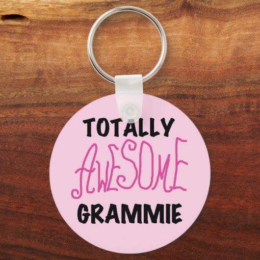 全く素晴らしいGrammieのピンクのTシャツのギフト キーホルダー (正面)