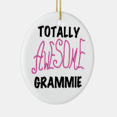 全く素晴らしいGrammieのピンクのTシャツのギフト セラミックオーナメント (右)