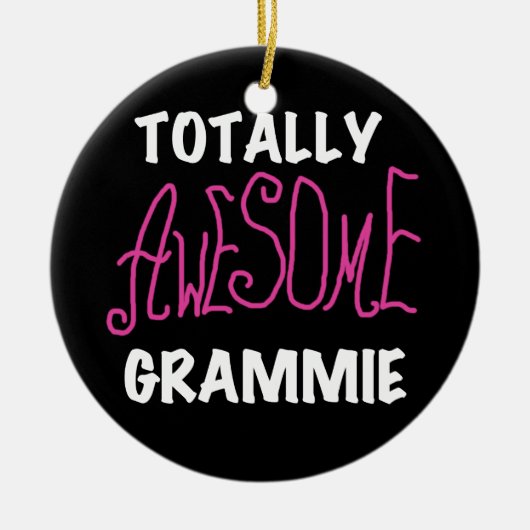 全く素晴らしいGrammieのピンクのTシャツのギフト セラミックオーナメント (正面)
