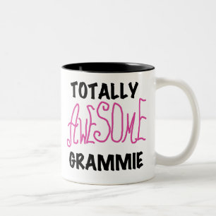 全く素晴らしいGrammieのピンクのTシャツのギフト ツートーンマグカップ
