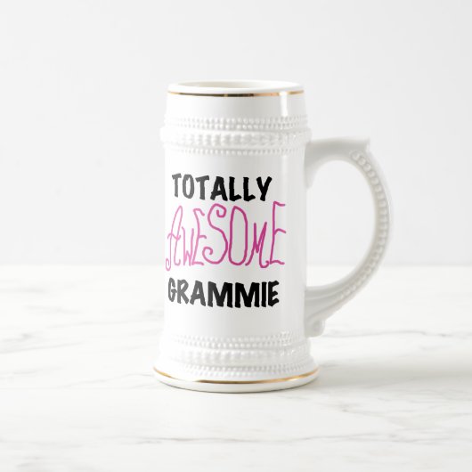 全く素晴らしいGrammieのピンクのTシャツのギフト ビールジョッキ (右)
