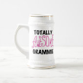 全く素晴らしいGrammieのピンクのTシャツのギフト ビールジョッキ (左)
