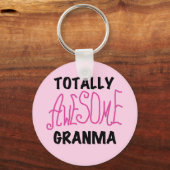 全く素晴らしいGranmaのピンクのTシャツおよびギフト キーホルダー (正面)