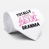 全く素晴らしいGranmaのピンクのTシャツおよびギフト ネクタイ (ロール)