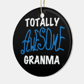 全く素晴らしいGranmaの青いTシャツおよびギフト セラミックオーナメント (左)