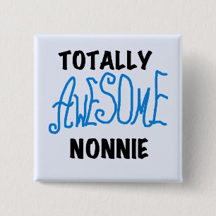 全く素晴らしいNonnieの青い文字のTシャツおよびギフト 缶バッジ