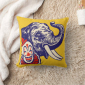 全く驚かないサーカスのピエロおよび象 クッション (ブランケット)