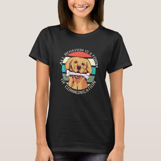 全ての行動は自閉症のコミュニケーションの形です レト Tシャツ (正面)
